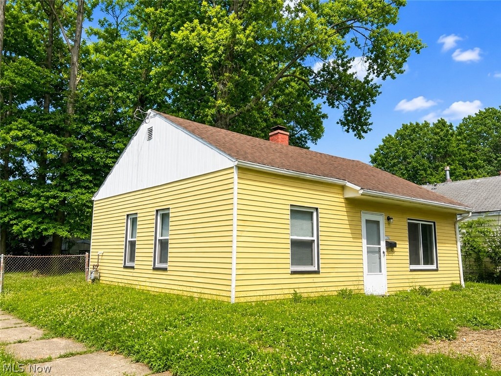 1294 Inman Street Akron OH 44306