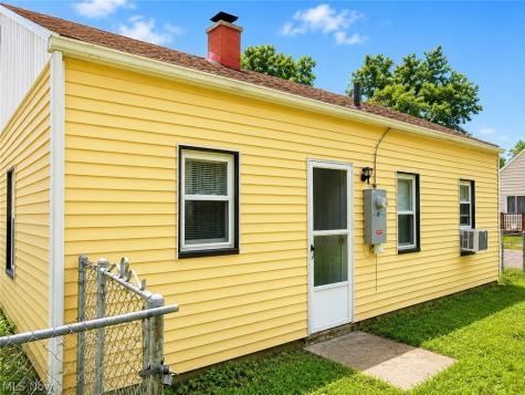 1294 Inman Street Akron OH 44306
