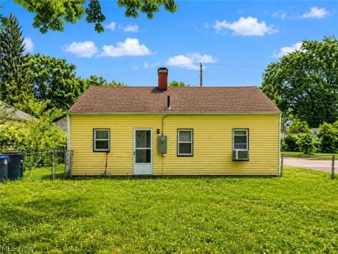 1294 Inman Street Akron OH 44306
