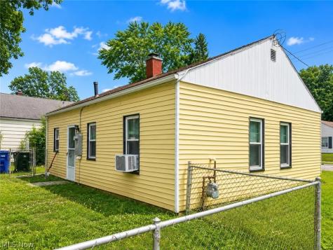 1294 Inman Street Akron OH 44306