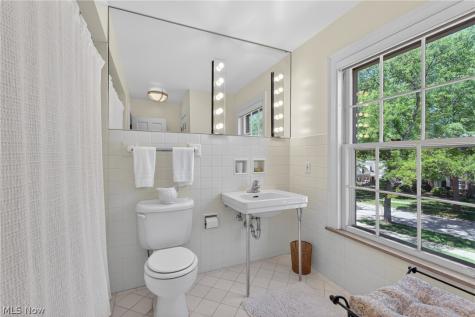 23900 Stanford Road Shaker Heights OH 44122