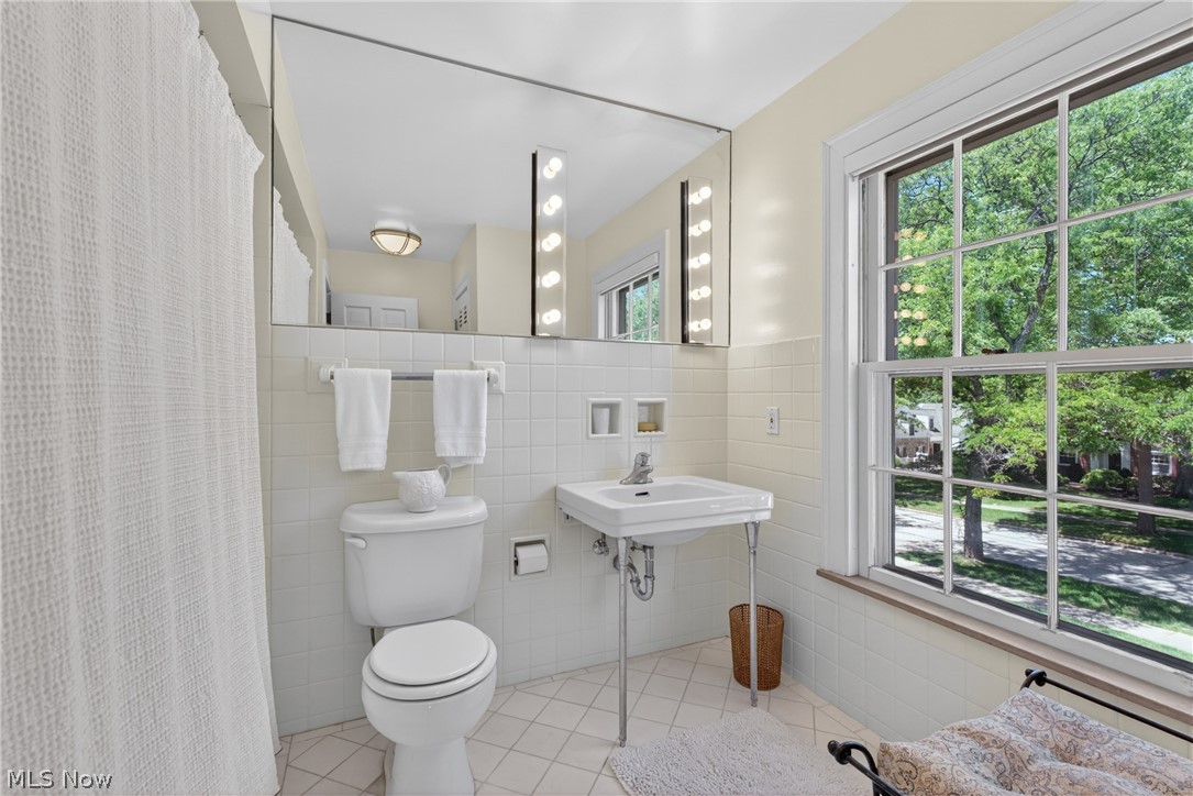 23900 Stanford Road Shaker Heights OH 44122