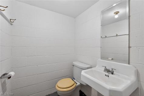 23900 Stanford Road Shaker Heights OH 44122