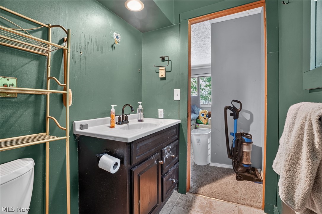 731 Lark Court Rock Creek OH 44084