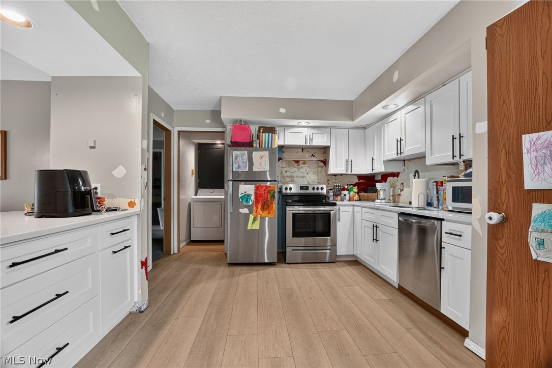 731 Lark Court Rock Creek OH 44084