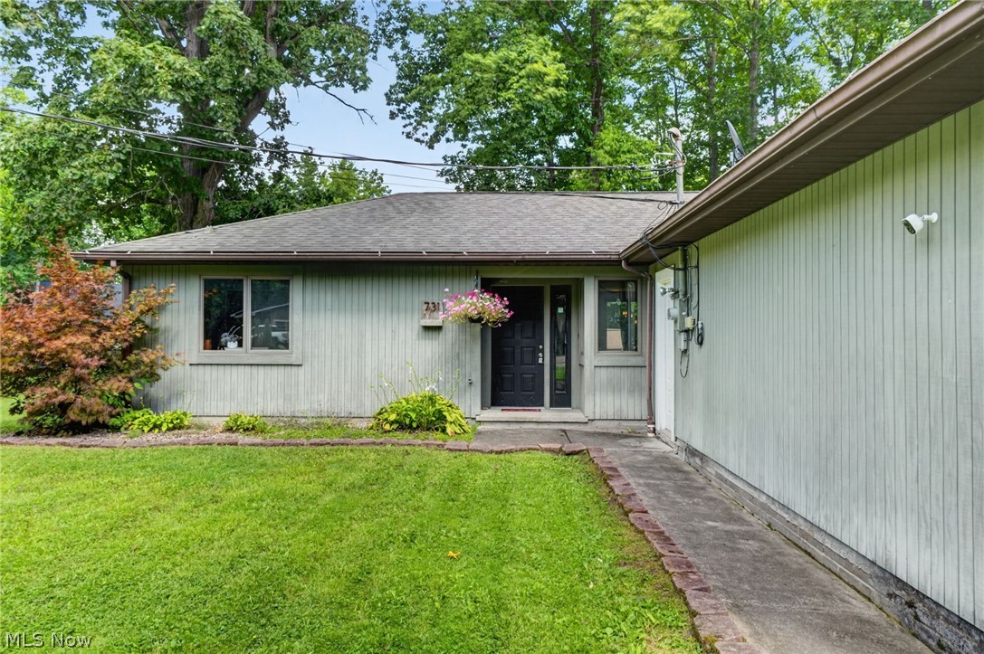 731 Lark Court Rock Creek OH 44084