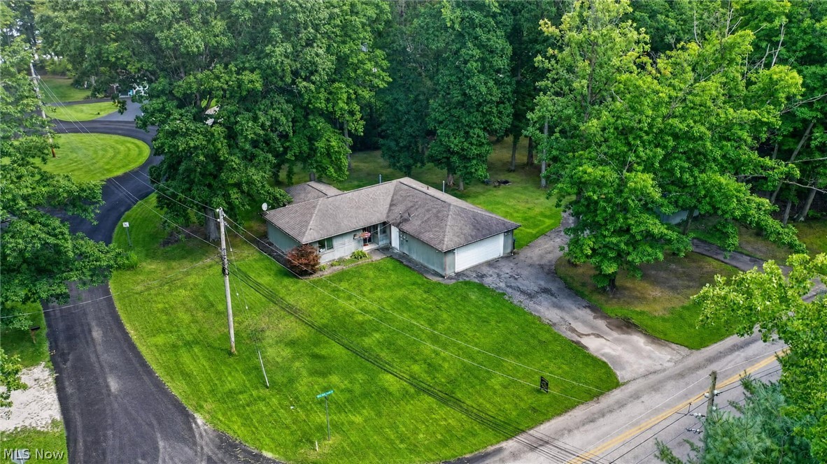 731 Lark Court Rock Creek OH 44084