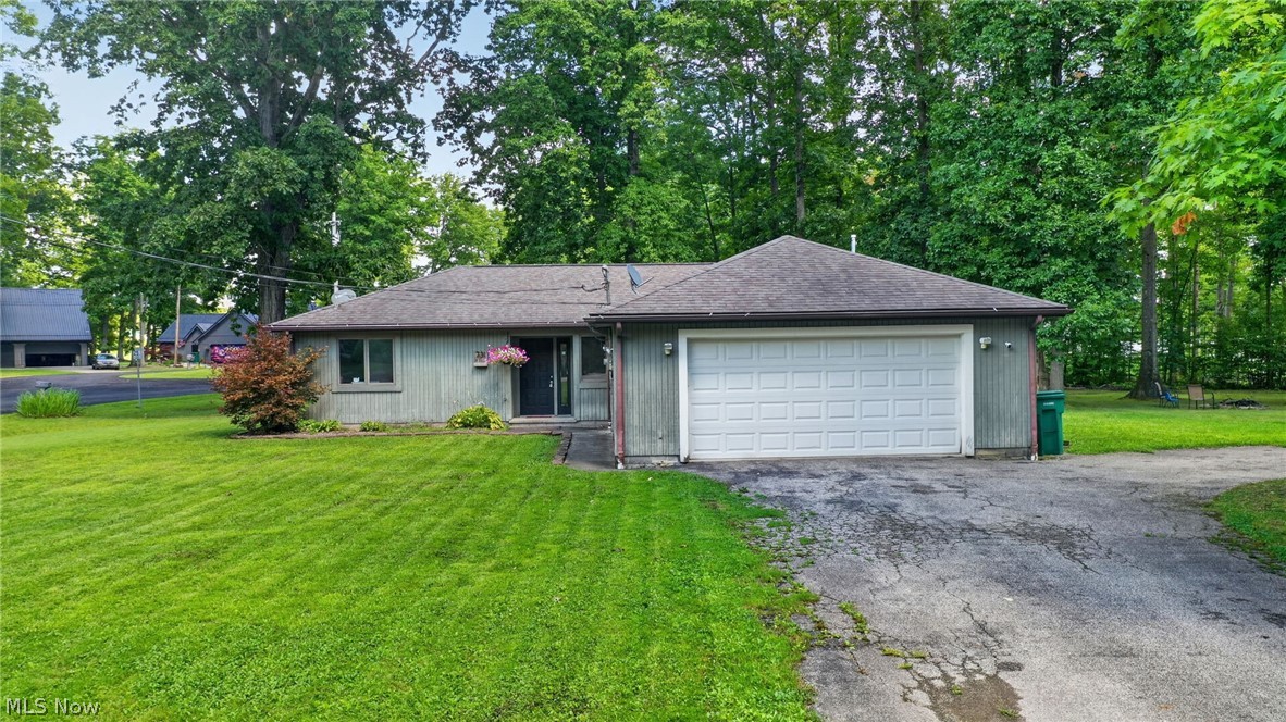 731 Lark Court Rock Creek OH 44084