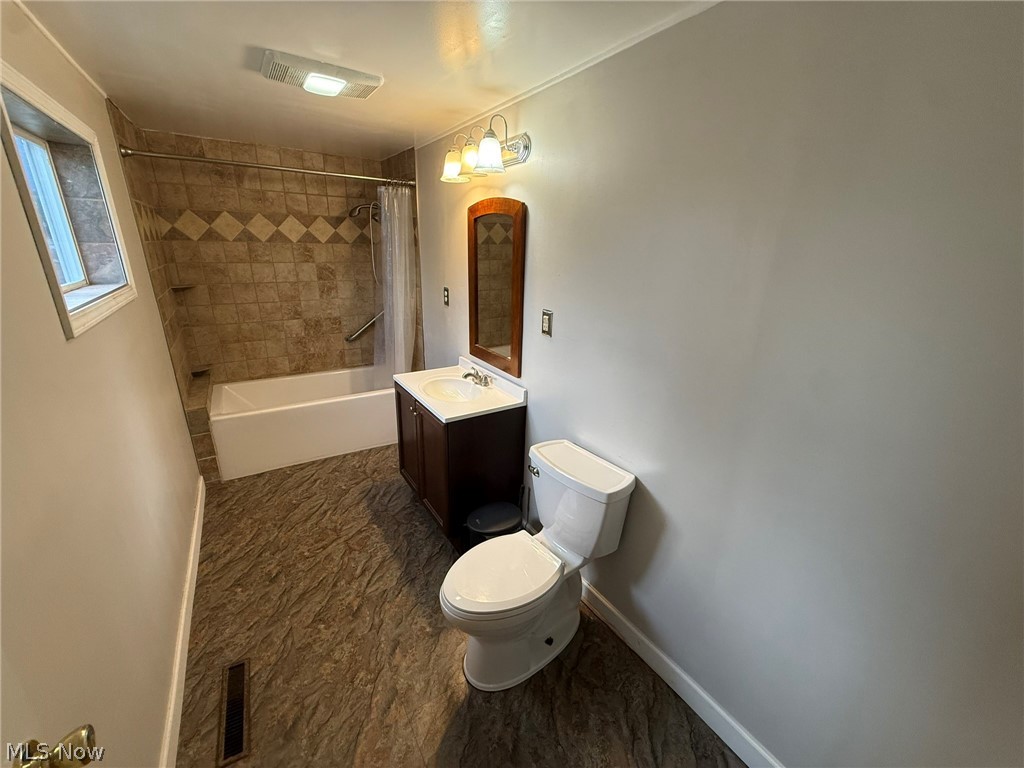 11 Sherman Street Dennison OH 44621