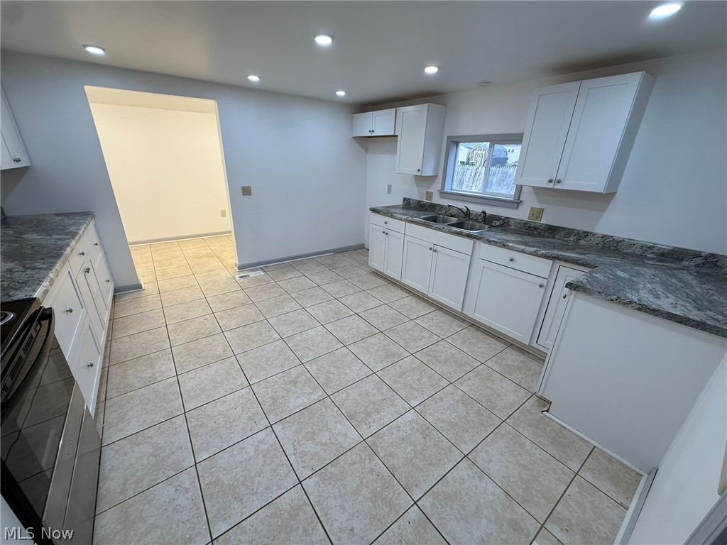 11 Sherman Street Dennison OH 44621