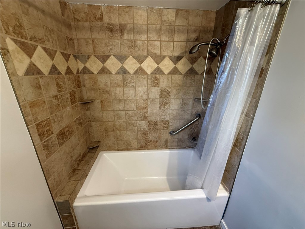 11 Sherman Street Dennison OH 44621