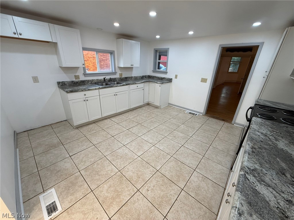 11 Sherman Street Dennison OH 44621
