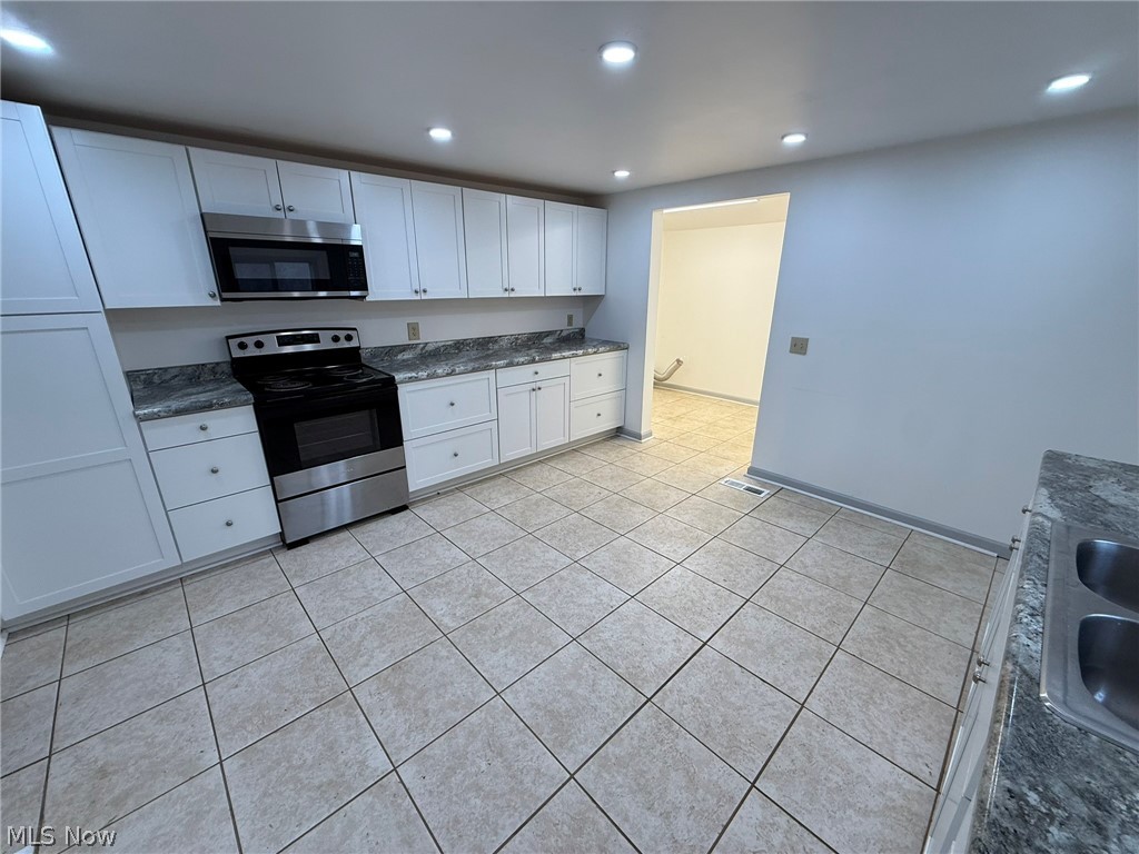 11 Sherman Street Dennison OH 44621