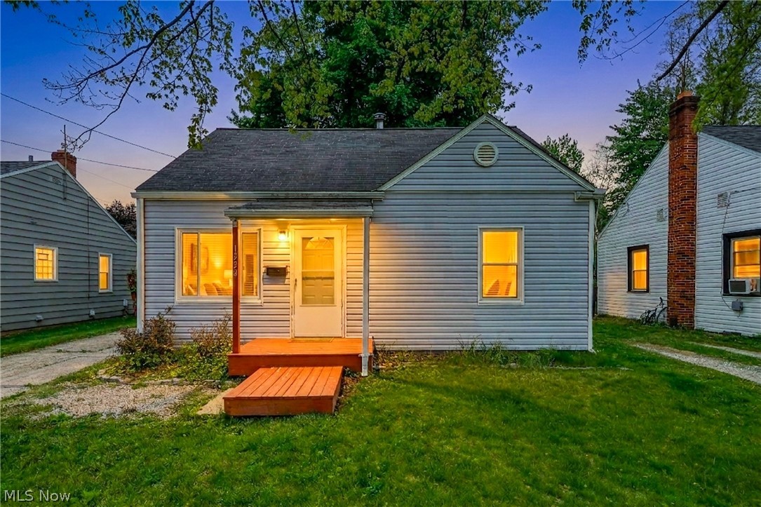 1224 Oakland Avenue Akron OH 44305