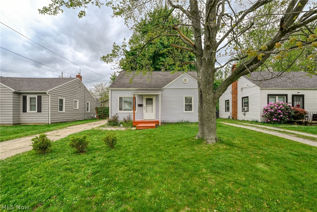1224 Oakland Avenue Akron OH 44305