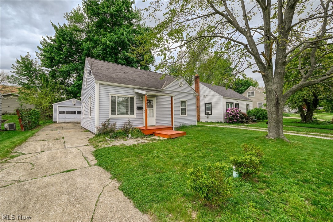 1224 Oakland Avenue Akron OH 44305