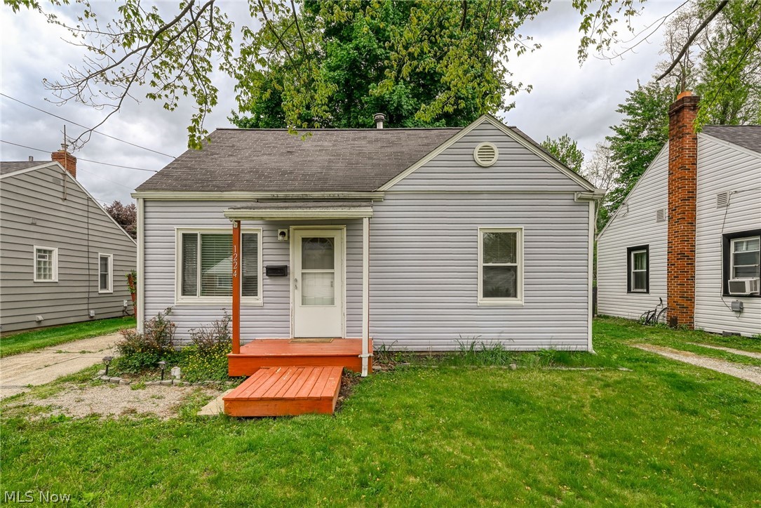 1224 Oakland Avenue Akron OH 44305