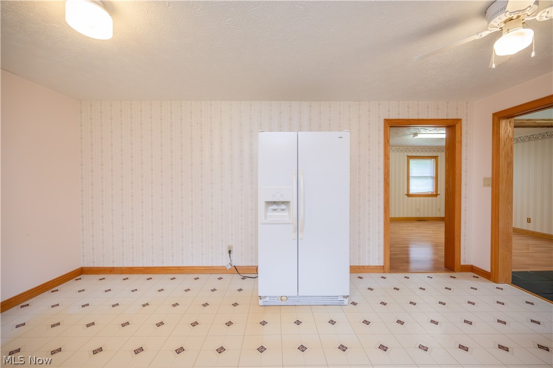 1041 Prentice Road NW Warren OH 44481