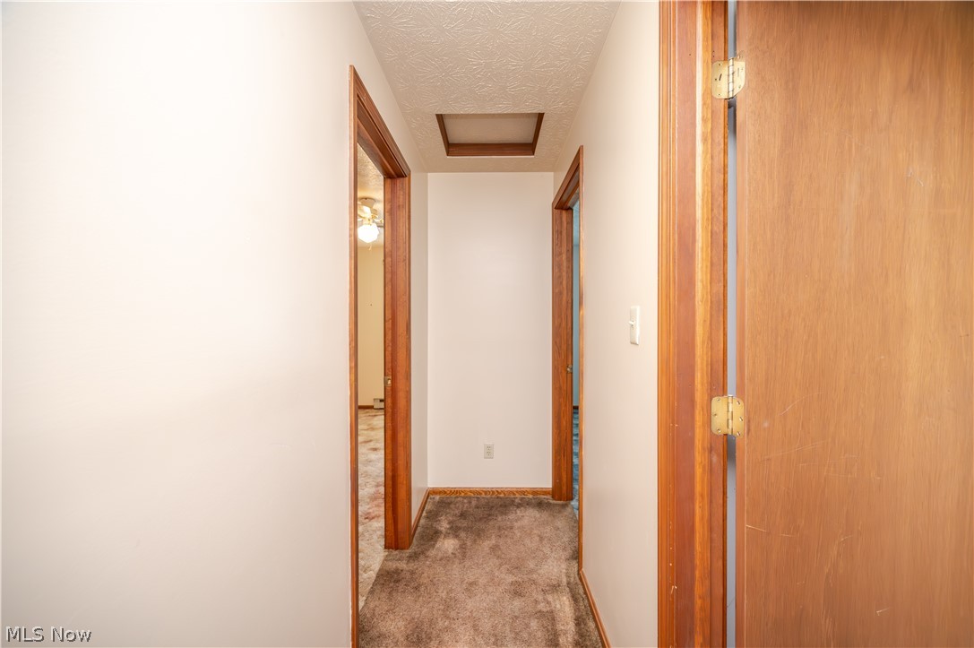 1041 Prentice Road NW Warren OH 44481