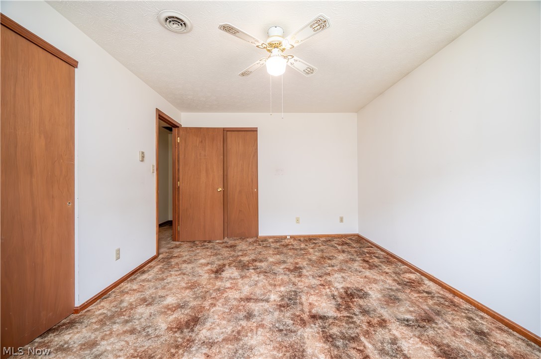 1041 Prentice Road NW Warren OH 44481