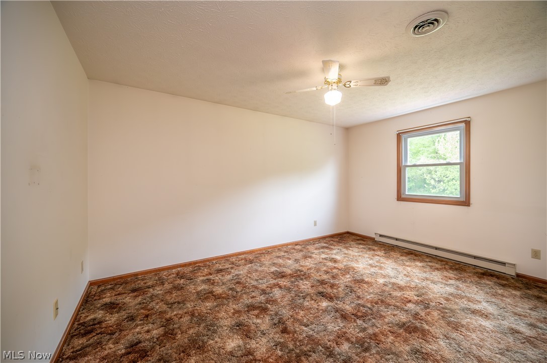 1041 Prentice Road NW Warren OH 44481