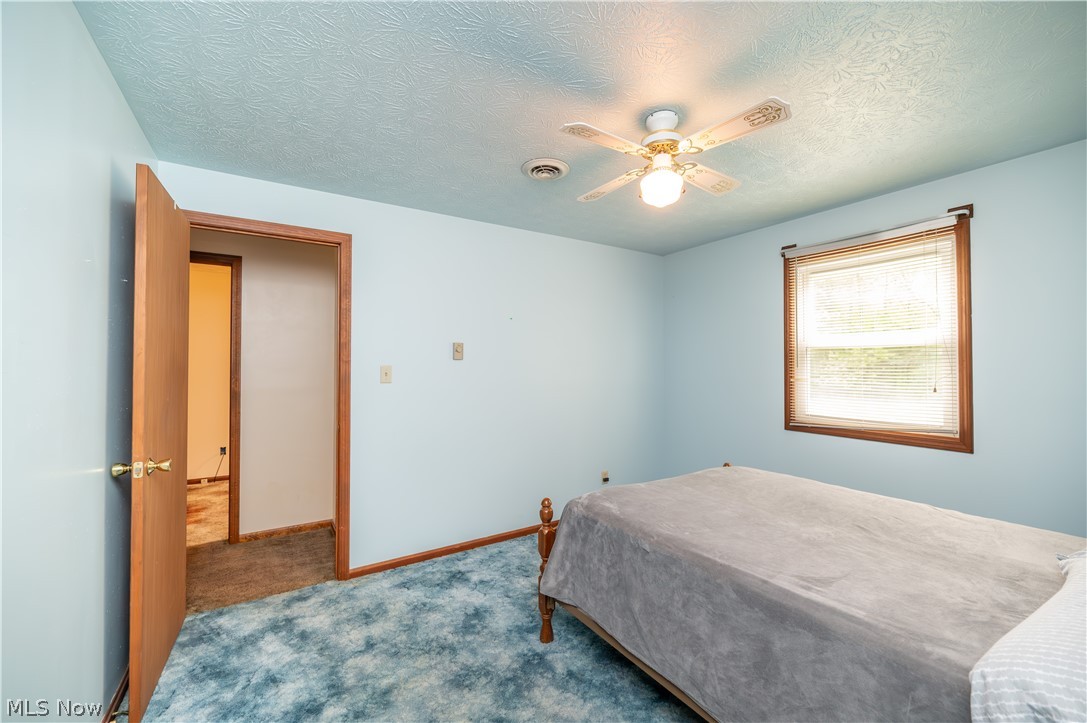 1041 Prentice Road NW Warren OH 44481
