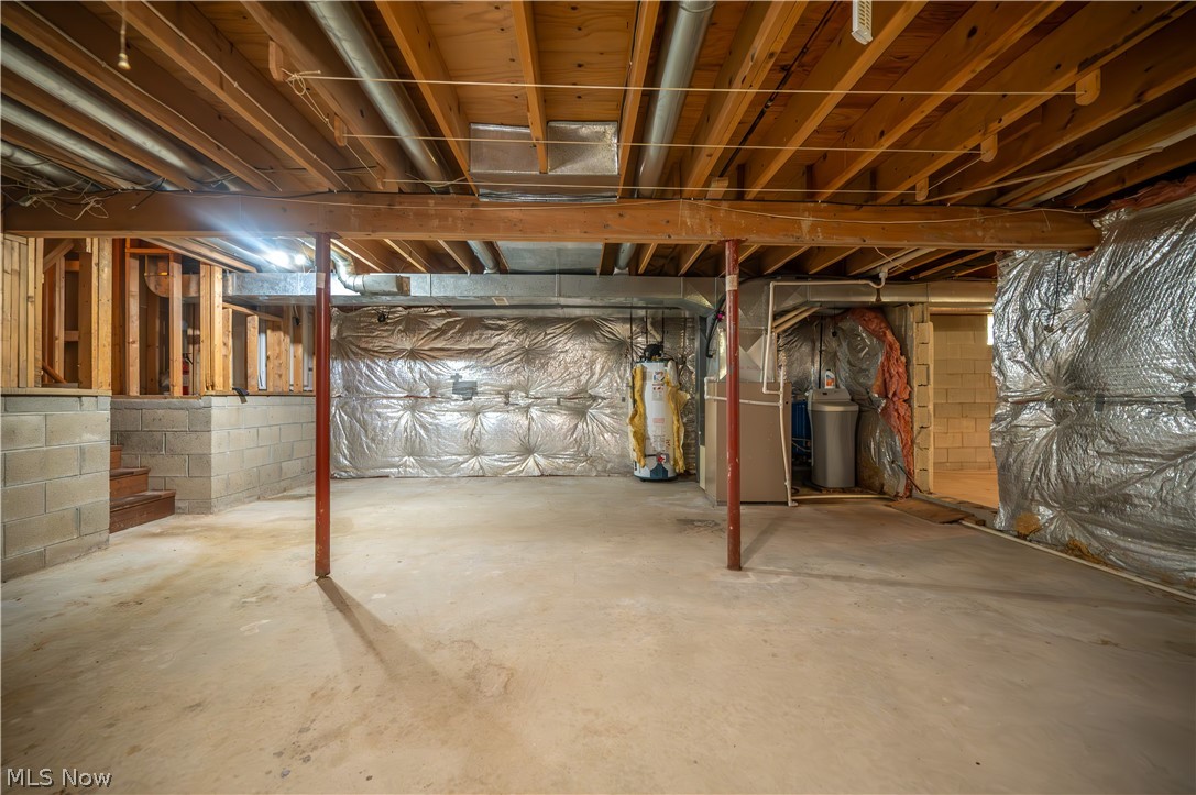 1041 Prentice Road NW Warren OH 44481
