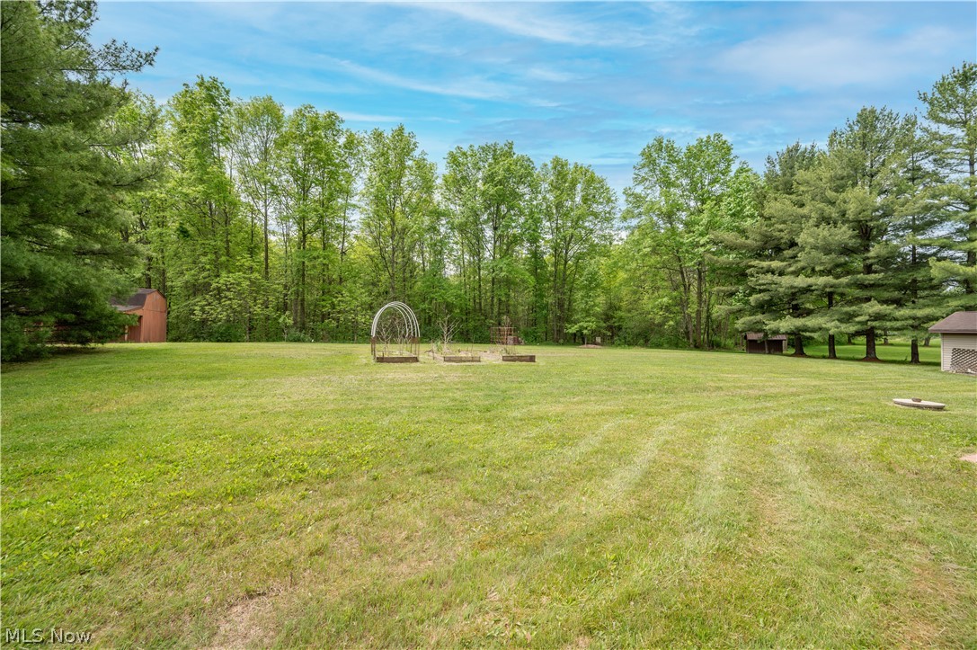 1041 Prentice Road NW Warren OH 44481