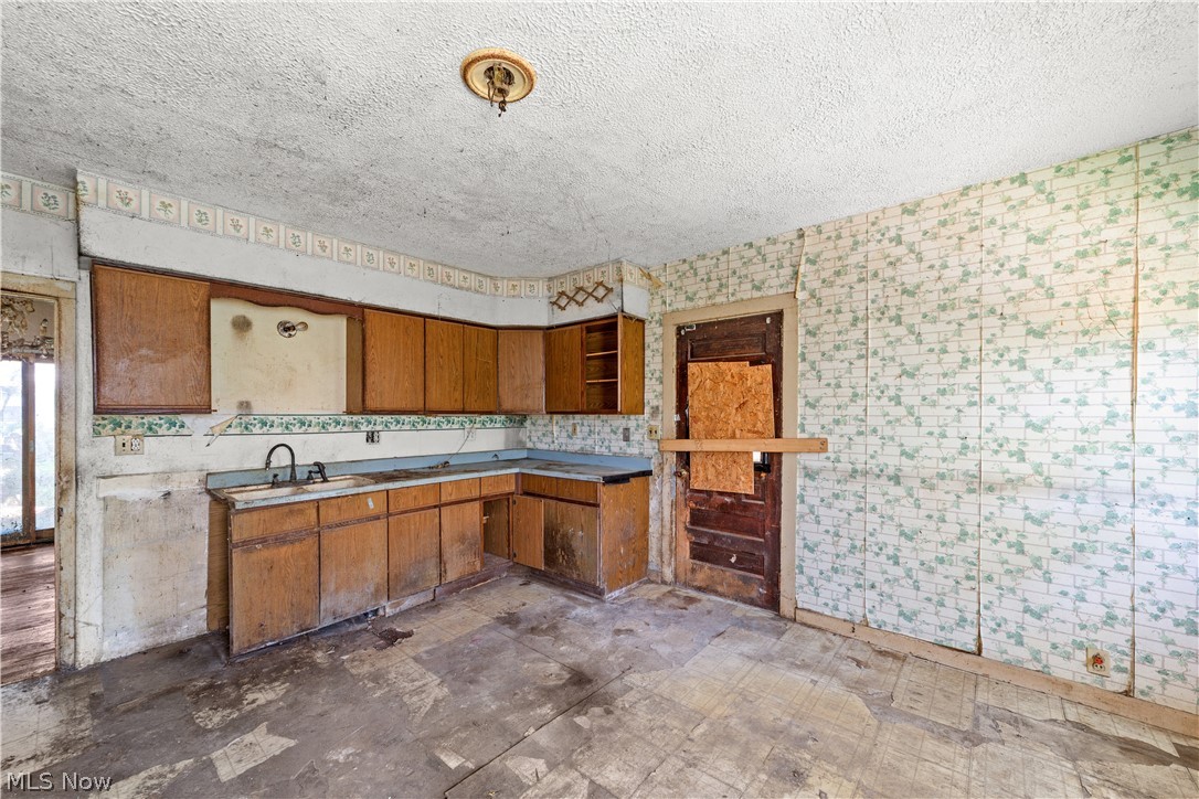 368 Sanford Street Painesville OH 44077