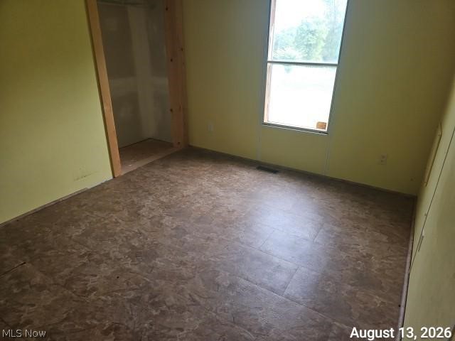 5229 Senate Road SE Amsterdam OH 43903
