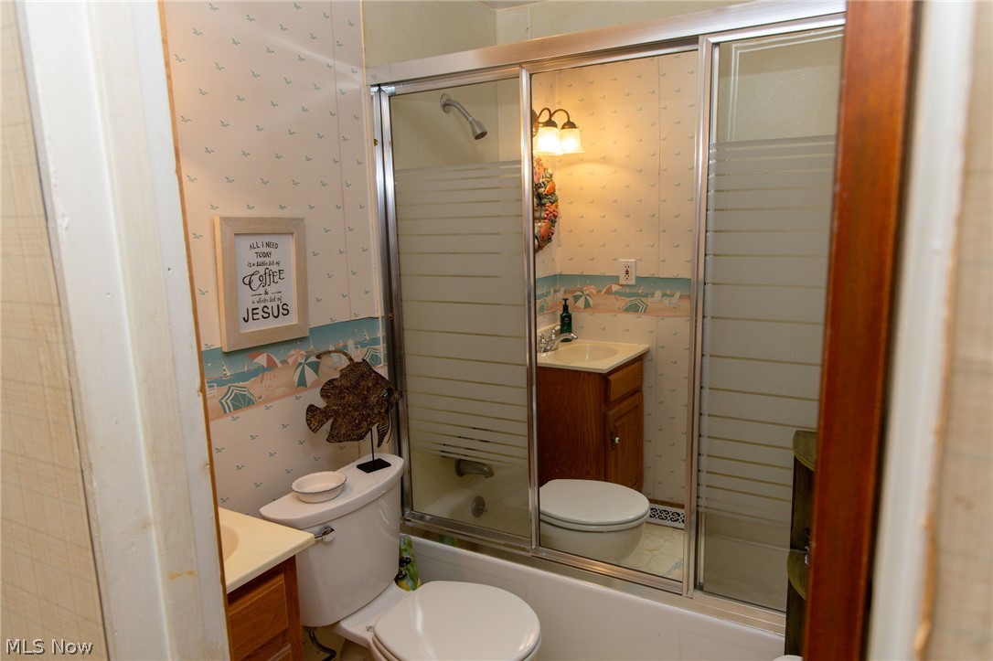 5467 Chapel Road Madison OH 44057