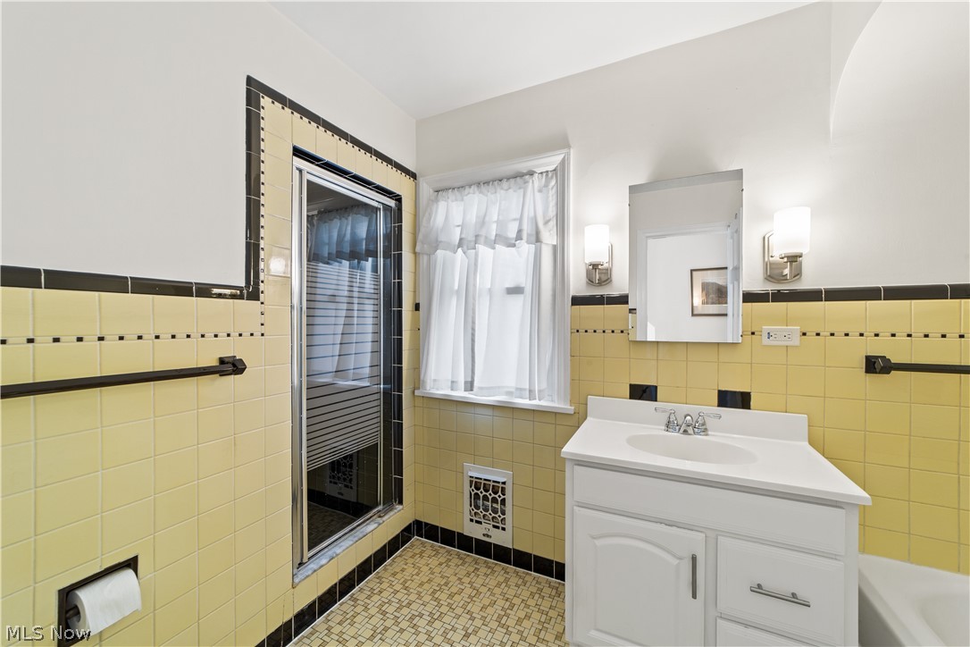2588 Saybrook Road University Heights OH 44118