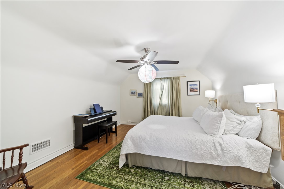 2588 Saybrook Road University Heights OH 44118