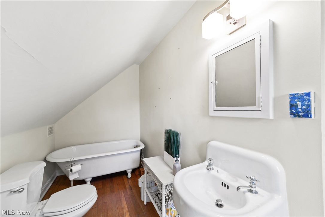 2588 Saybrook Road University Heights OH 44118