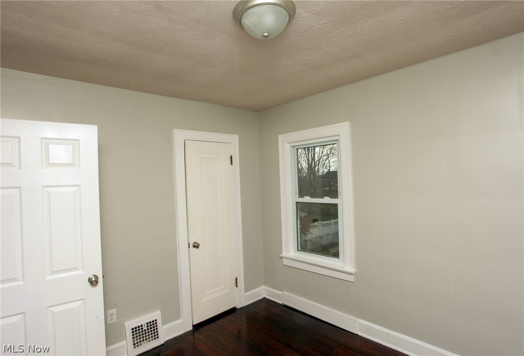 1206 24th Street NE Canton OH 44714