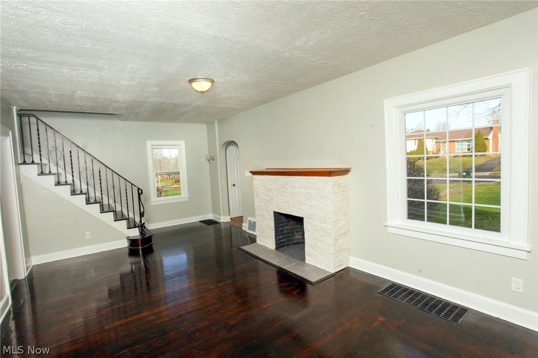 1206 24th Street NE Canton OH 44714