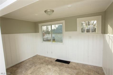 1206 24th Street NE Canton OH 44714
