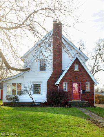 1206 24th Street NE Canton OH 44714