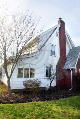 1206 24th Street NE Canton OH 44714