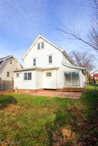 1206 24th Street NE Canton OH 44714