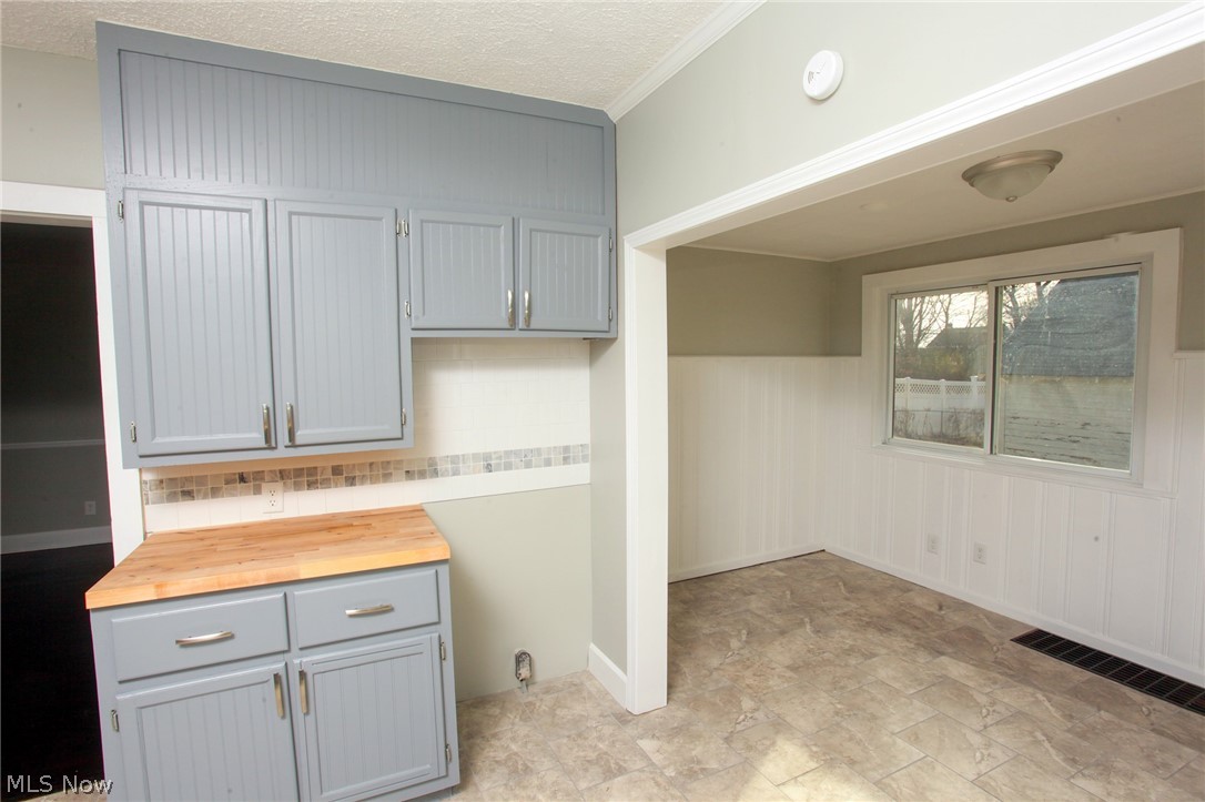 1206 24th Street NE Canton OH 44714