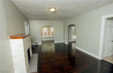 1206 24th Street NE Canton OH 44714