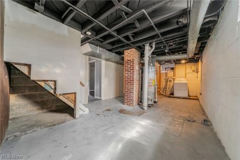 4465 W 137th Street Cleveland OH 44135