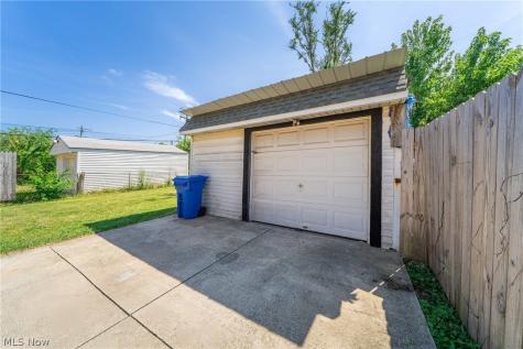 4465 W 137th Street Cleveland OH 44135