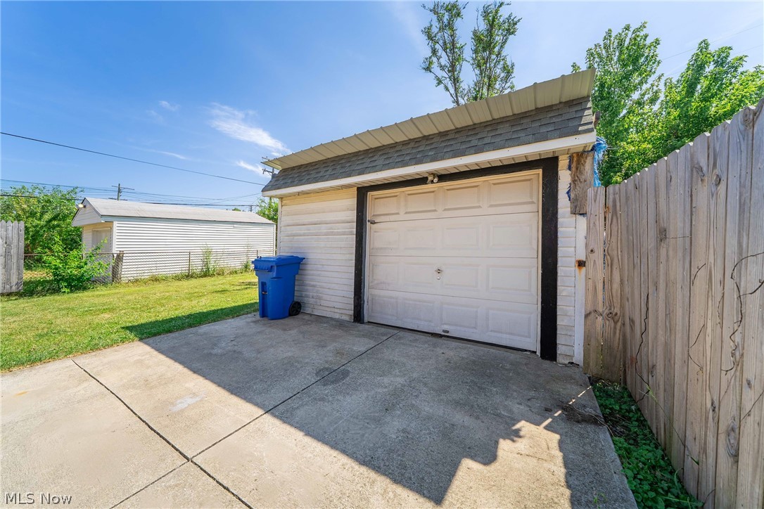 4465 W 137th Street Cleveland OH 44135