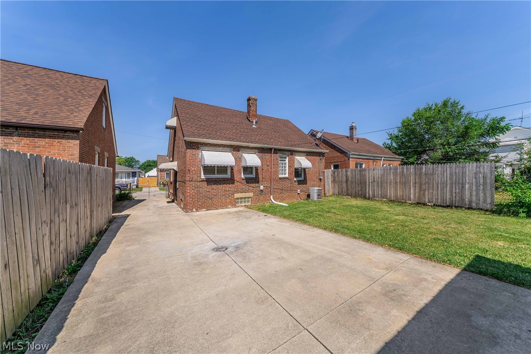 4465 W 137th Street Cleveland OH 44135