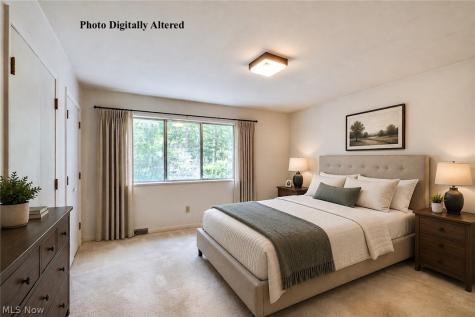 1512 Tiffany Circle Akron OH 44313