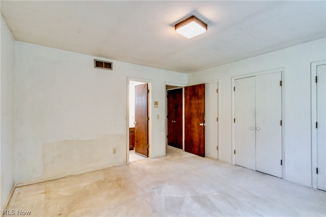 1512 Tiffany Circle Akron OH 44313