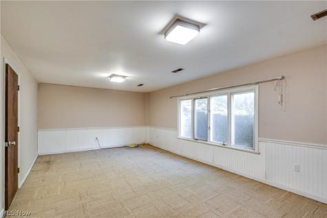 1512 Tiffany Circle Akron OH 44313