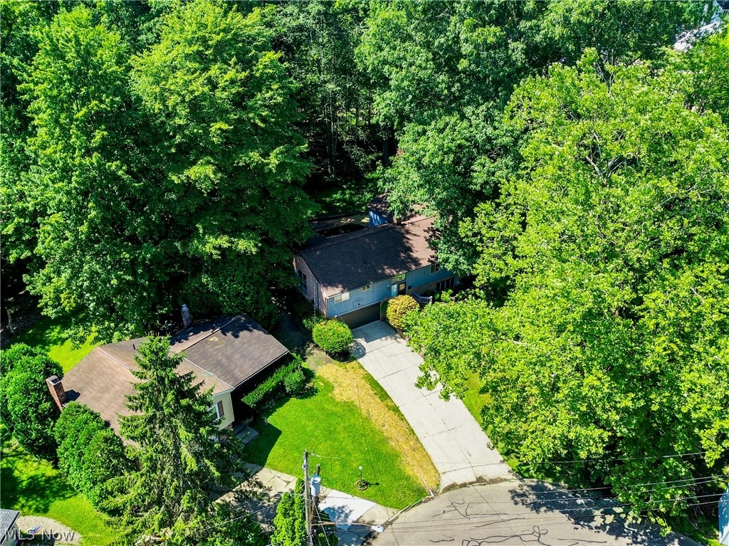1512 Tiffany Circle Akron OH 44313
